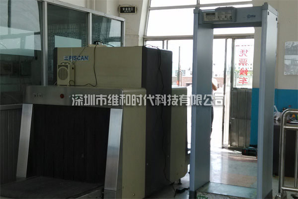 新疆烏魯木齊鐵路局8家火車站采用維和時代供應(yīng)HI-PE進(jìn)口安檢門[圖文]