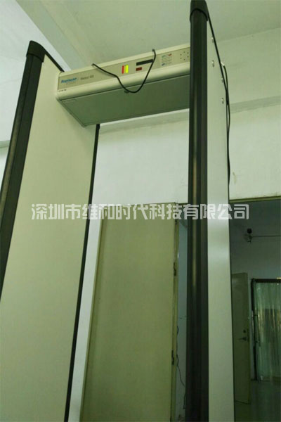 深圳大型手機制造廠采購維和時代代理的Rapiscan METOR6S進(jìn)口金屬探測安檢門[圖文]
