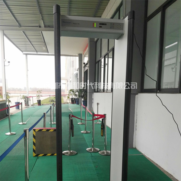 崇州君健塑膠采購維和時(shí)代科技7臺(tái)METOR6S進(jìn)口安檢門[圖]