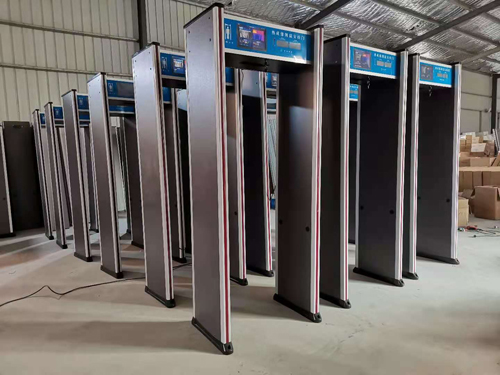 維和時(shí)代熱成像測溫?cái)z像安檢門