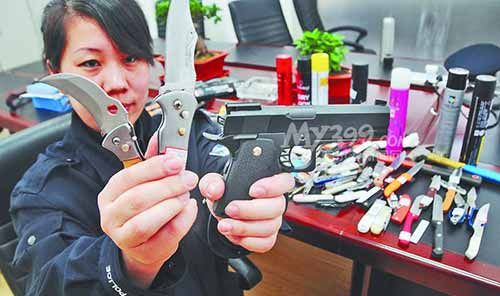 哈大高鐵采用金屬檢測(cè)安檢門(mén)攔截上千件刀具[圖]