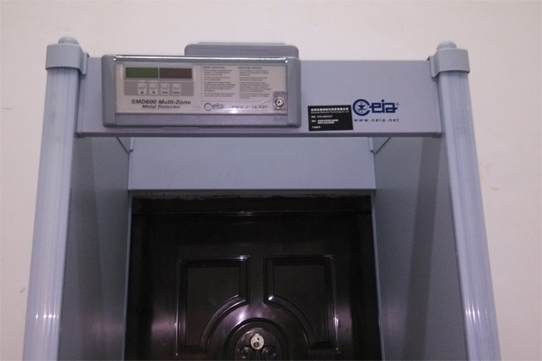 安檢門的金屬探測(cè)報(bào)警原理是什么？