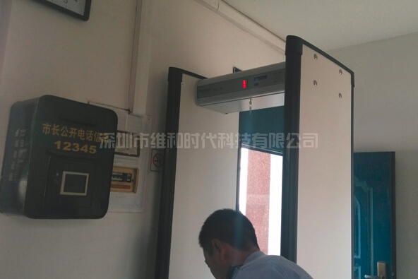 METOR6S安檢門用于淮安市人民政府辦公樓圖