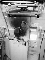 安檢門通道檢查后 違禁品咋就能上了飛機(jī)？(組圖)