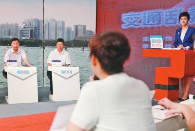 汽車站安檢形同虛設(shè)局長(zhǎng)表慚愧(圖)