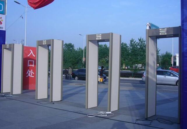 如何選購(gòu)金屬探測(cè)安檢門(mén)：技巧和方法