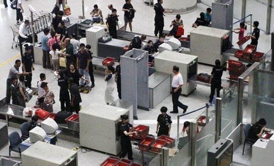 購(gòu)買(mǎi)安檢門(mén)要點(diǎn)多，找對(duì)金屬探測(cè)安檢門(mén)廠(chǎng)家很重要